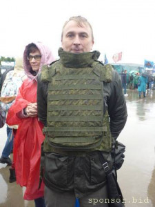 Две женщины живут на улице и нуждаются в одежде - nHcwt.jpg